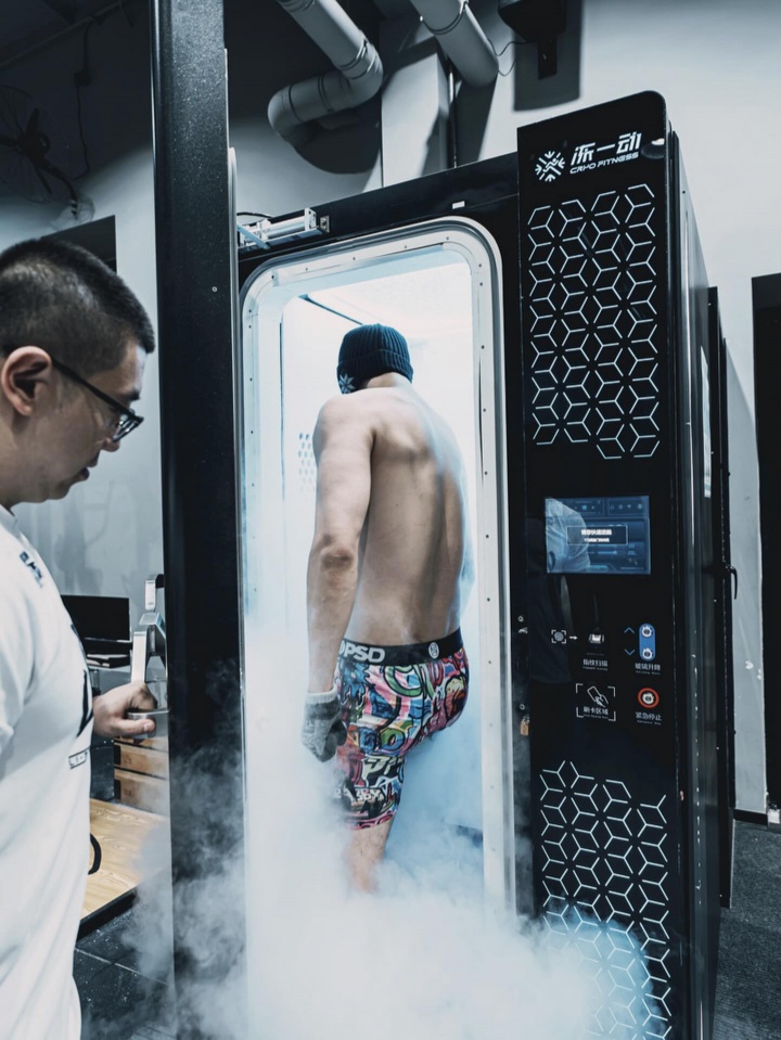 开云体育-留在NBA别回来了！曾凡博更新INS努力训练中！变得相当壮实啊！