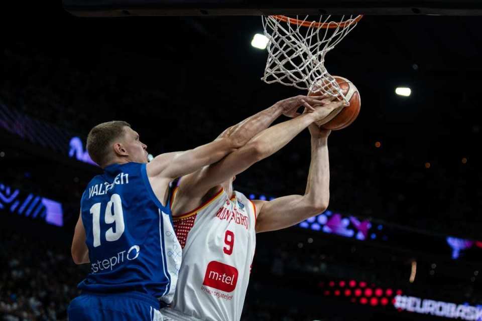 开云app-表现不算糟糕但缺乏统治力!前公牛次轮秀应该很难重返NBA了?