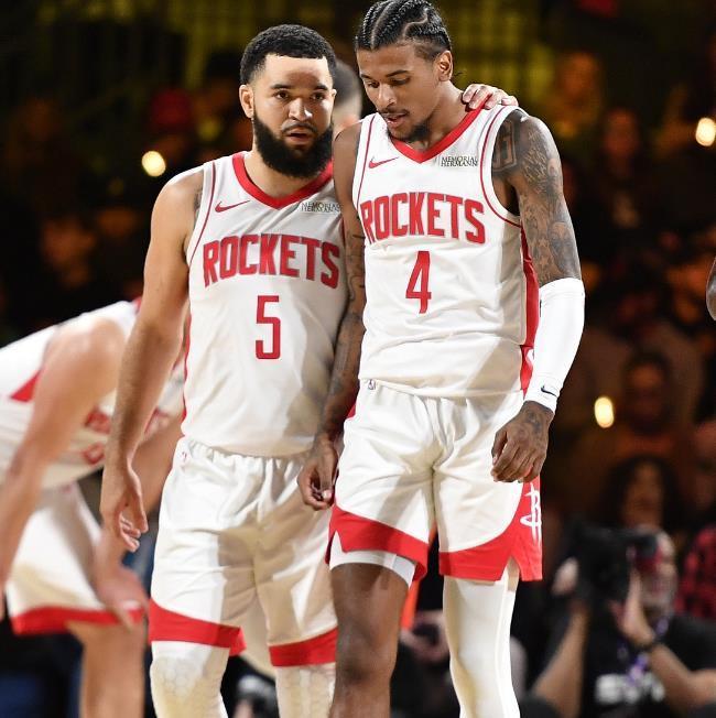 官方入口-25+25+26!火箭队高塔化身得分机器,助球队2胜1负,杜兰特轻松了