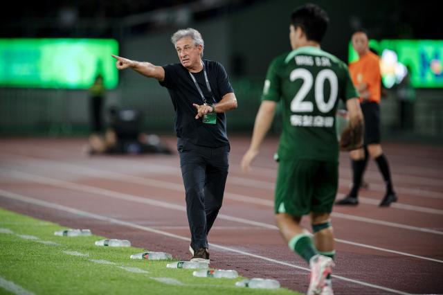 1728010509421072537.jpg 官方入口-乔迪非常时期赢下非常胜利 浙江队:结果大于过程