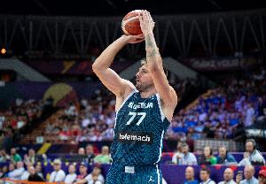 开云app-均率队进8强!东契奇欧锦赛场均34分排名第一 字母哥30分居次!