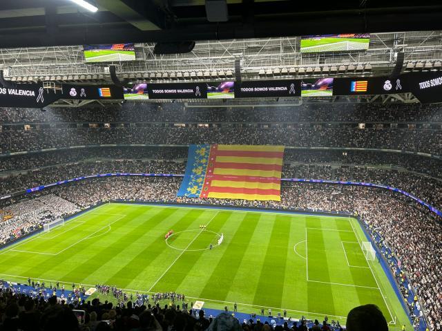 开云体育-【现场】全员梦游遭狂嘘 “伯纳乌厌倦了这支皇马”