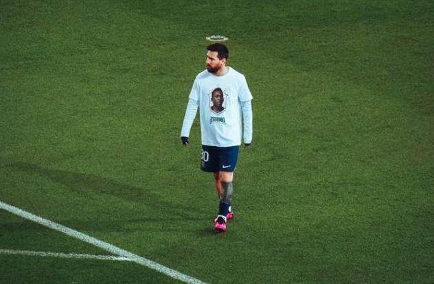 开云体育-【早报】曼市德比上演挡拆？曼联逆转胜曼城！