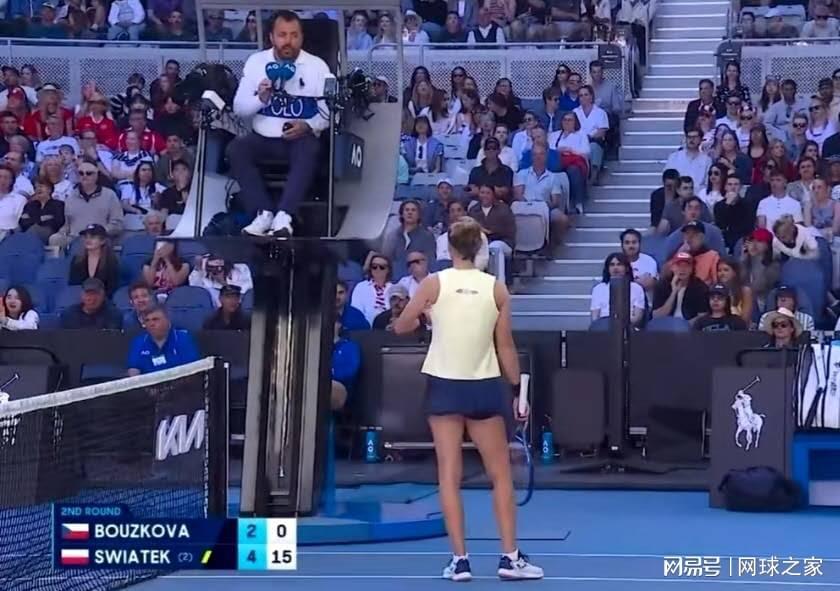 体育平台-斯瓦泰克再陷八爪鱼干扰球争议风波，吴易昺燃尽惜败赛后抽筋倒地