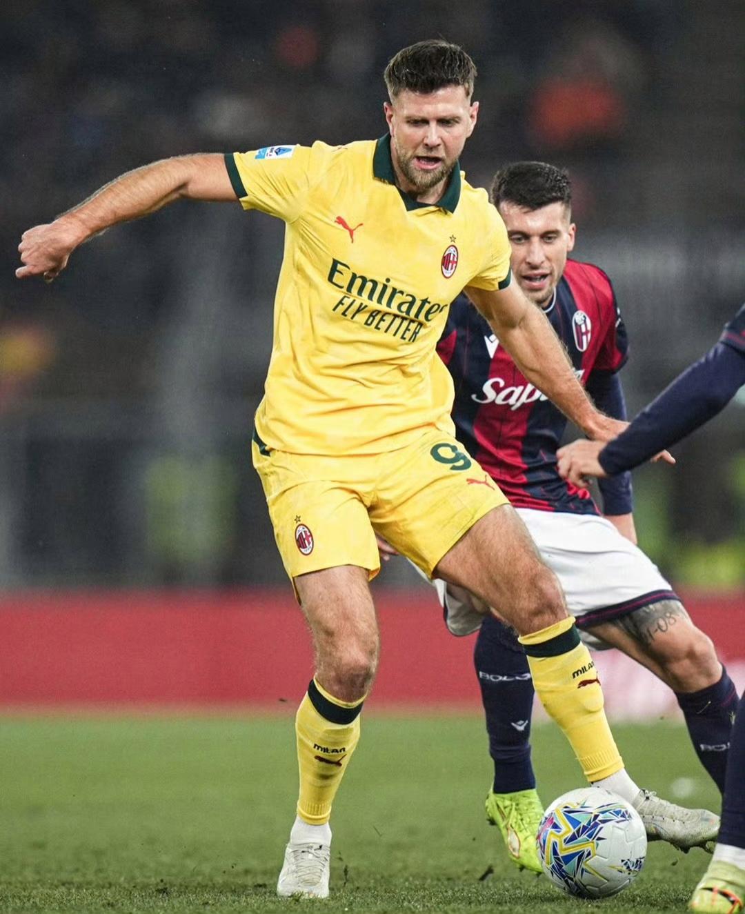 官方入口-又一个巴尔泰萨吉？米兰21岁右翼卫进步明显，成萨56合格轮换